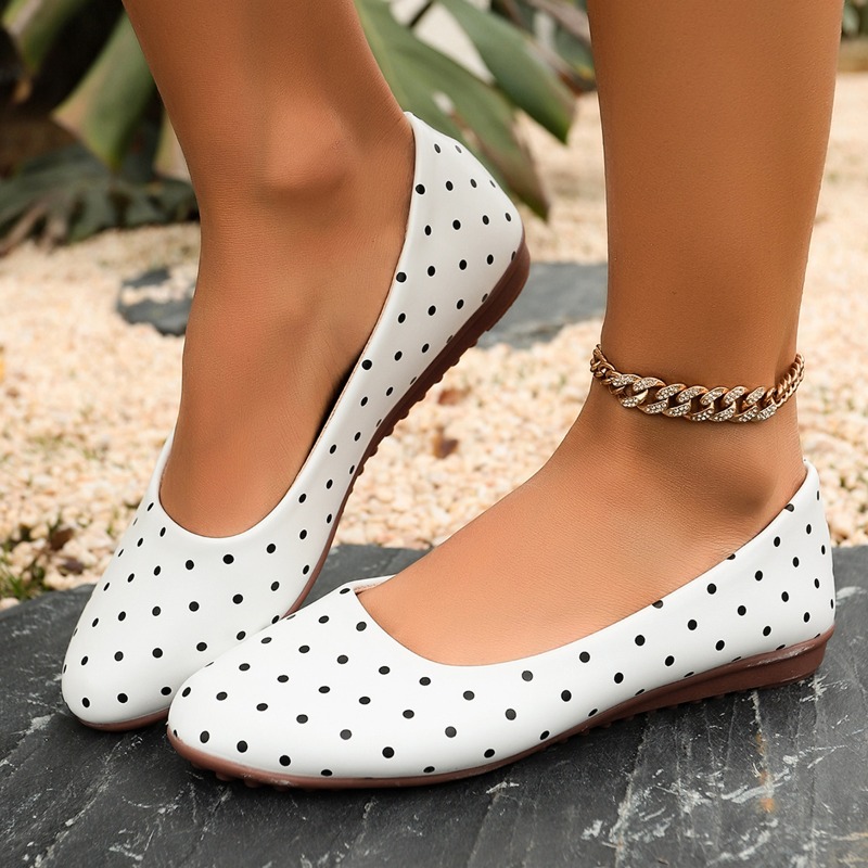 Bayan Beyaz Puantiyeli Yuvarla - Shoes For Women Flats incelemesi ve fiyatı