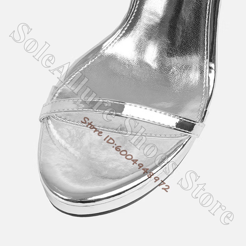 Gümüş Metalik Kesik Detaylı Do - Metallic Heel Sandal incelemesi ve fiyatı