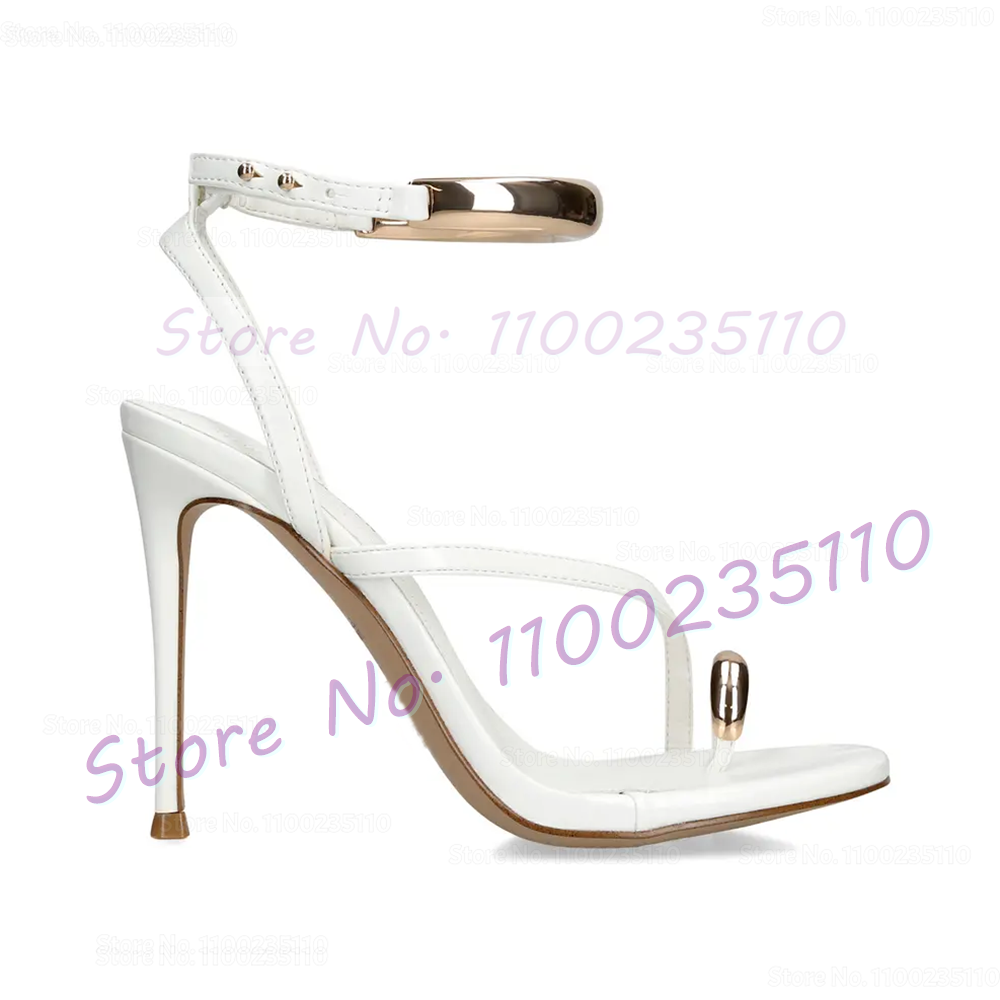 Metal Halka Dekorlu Stiletto P - Thong Flat Sandal incelemesi ve fiyatı